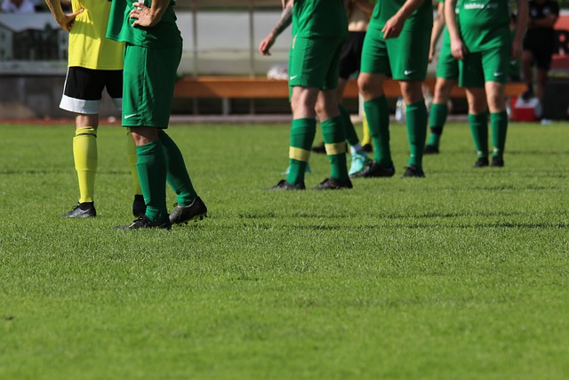 击的表现诠 击的表现诠