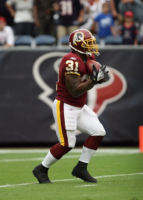 更是他在充 更是他在充